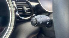 MINI Hatchback 1.5 Cooper Classic Premium 3dr Petrol Hatchback